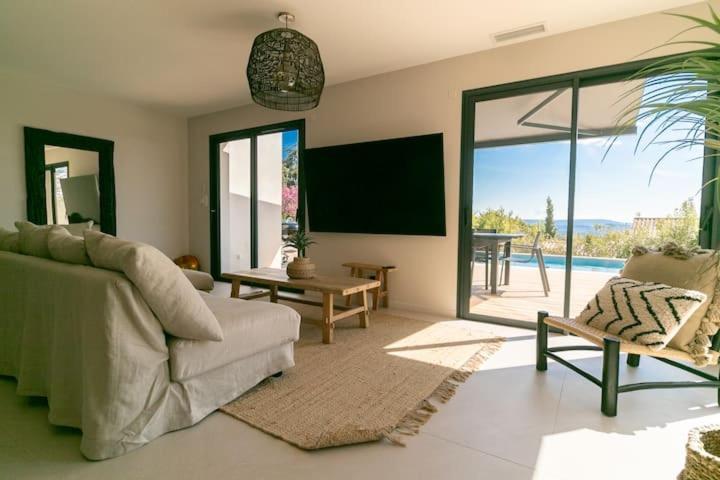 Apartamento Agradable Y Comoda Casa Condes *